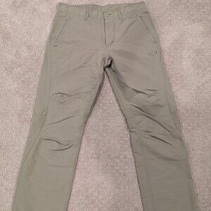 Oakley Lightweight Trail Pants - Size 34 - Khaki
